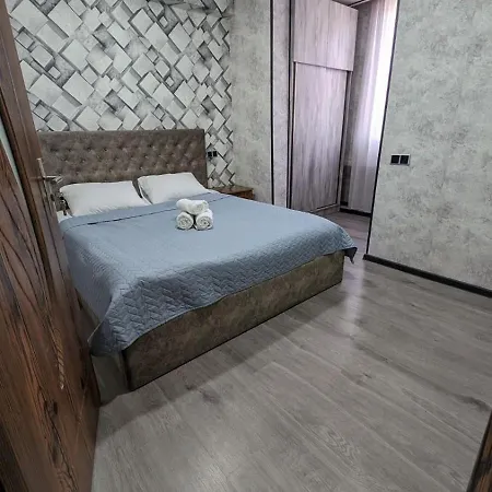 Gari'S Apartment Next To Borjomi Central Park Exterior photo
