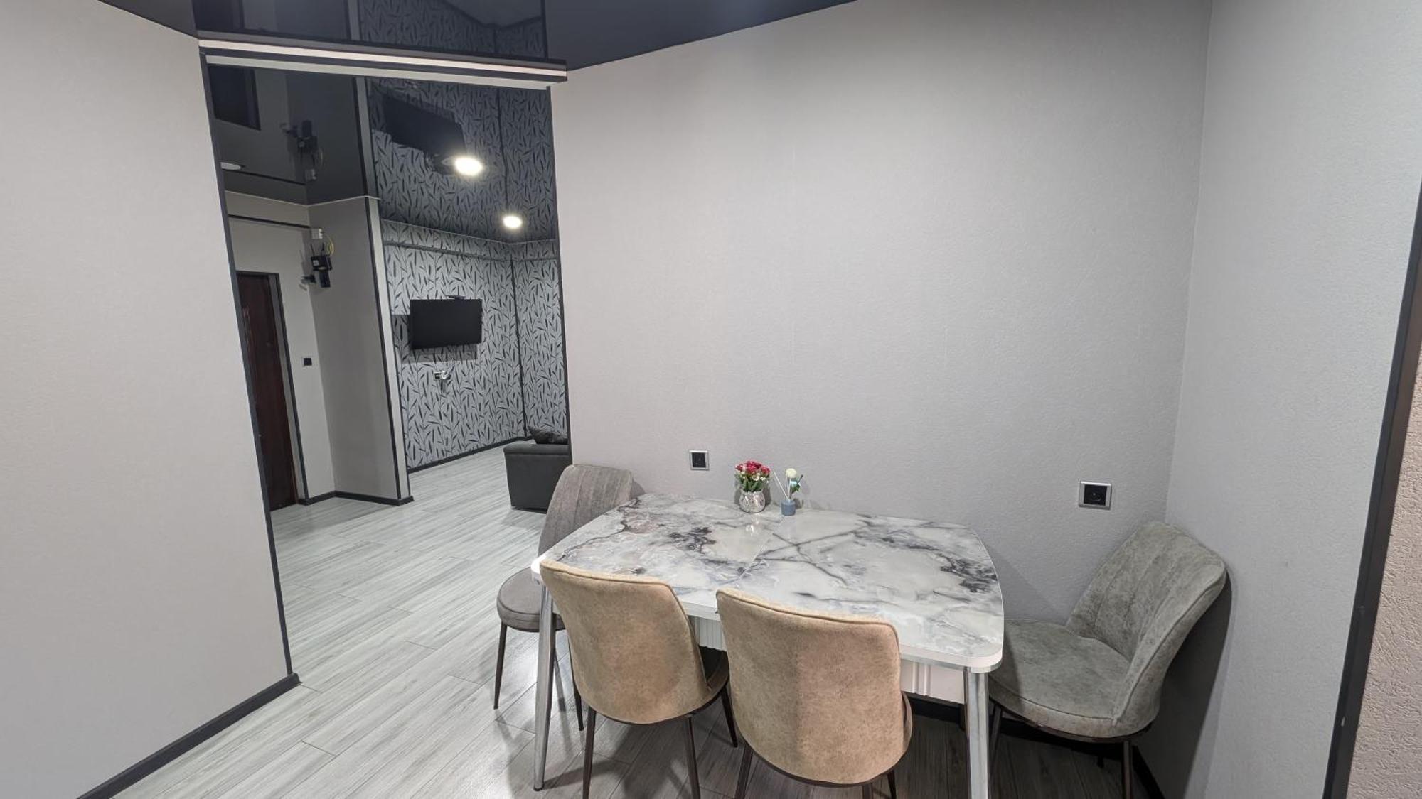 Gari's Next To Park Borjomi